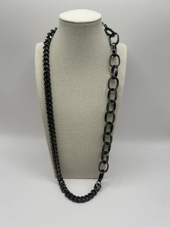 Gunmetal Jewelry - Vintage Black Gunmetal Mixed Link Chain Necklace Toggle Clasp Statement Necklace